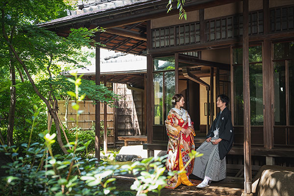 四季を感じる美しい庭園