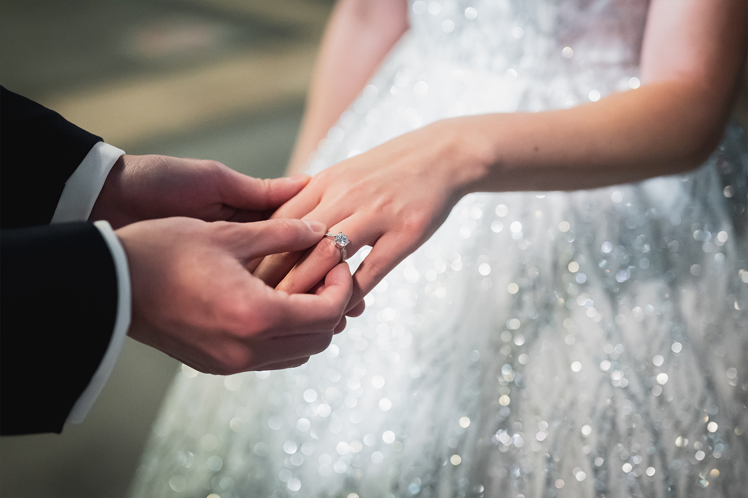 自然体の魅力を引き出す４　手元アップ　東京ならプラチナフォトスタジオ