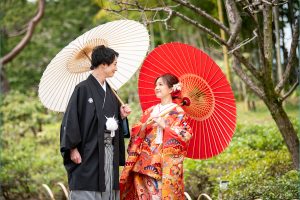 ポーズ・構図の工夫　見つめ合う　東京ならフォトウェディングスタイル