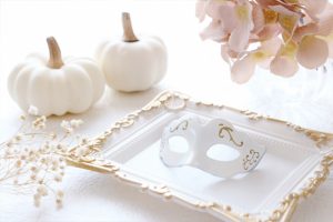 フォトウェディングにおすすめの小物20選　ハロウィン小物　東京でのフォトウェディングならフォトウェディングスタイル