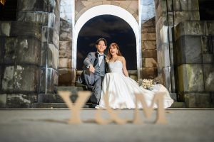 フォトウェディングおすすめ25選　イニシャルオブジェを使ったショット　東京でのフォトウェディングならフォトウェディングスタイル
