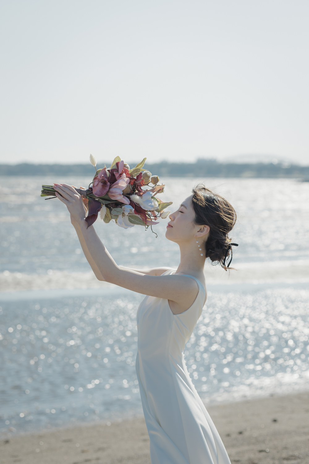 東京前撮り　海ロケーション　ポーズ集　東京での前撮りならフォトウェディングスタイル
