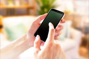 web招待状メッセージ で友達への返信 返信のタイミング web招待状なら楽々WEB招待状