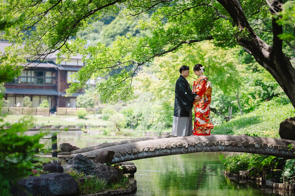 和装前撮り　庭園前撮り　都内で人気の庭園人気　東京での前撮りならフォトウェディングスタイル