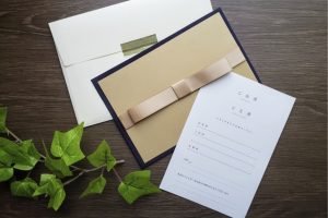 結婚式の招待状が届いたら|友達への返信マナーの基本 Web招待状なら楽々招待状